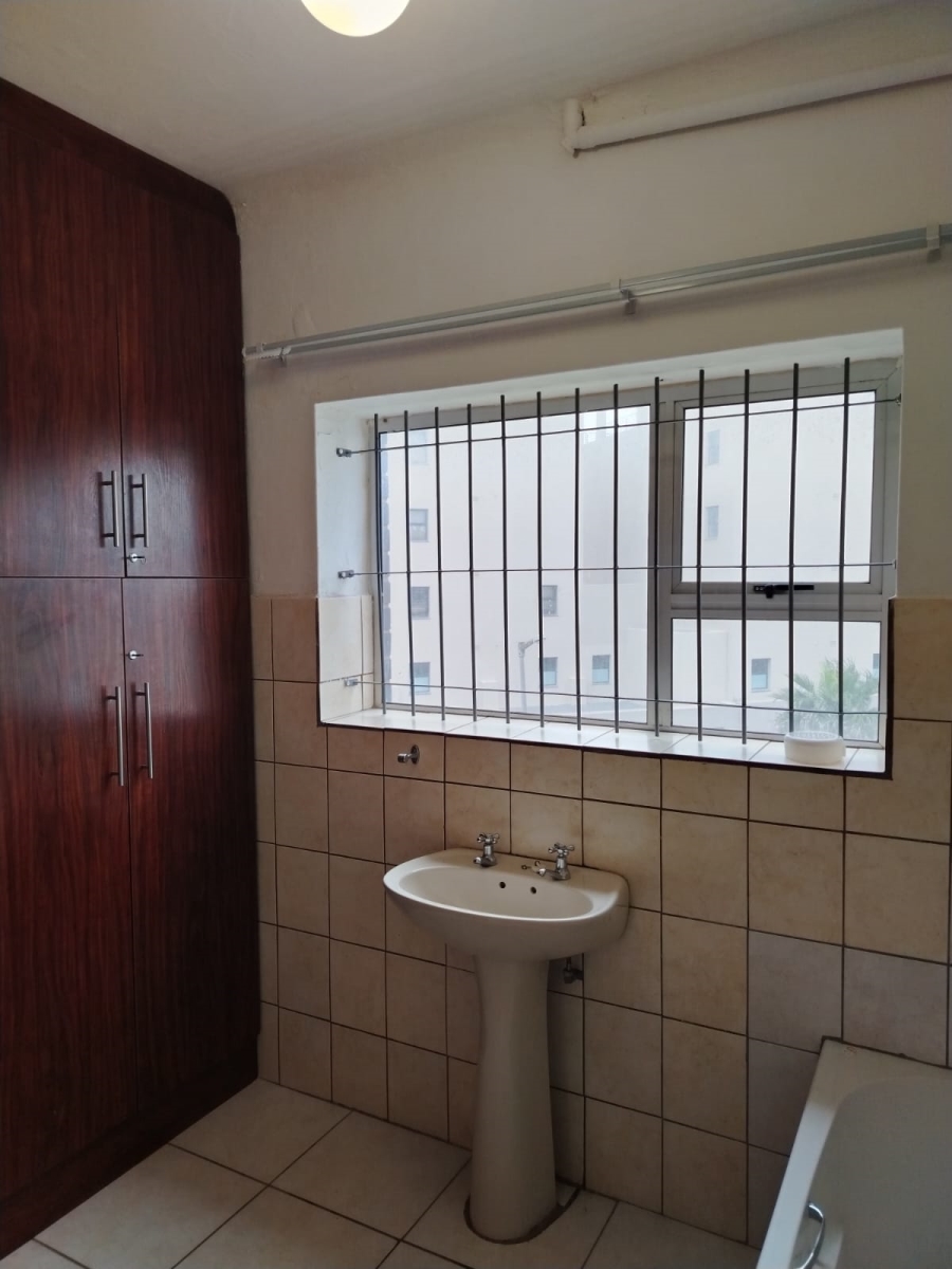 1 Bedroom Property for Sale in Quigney Eastern Cape